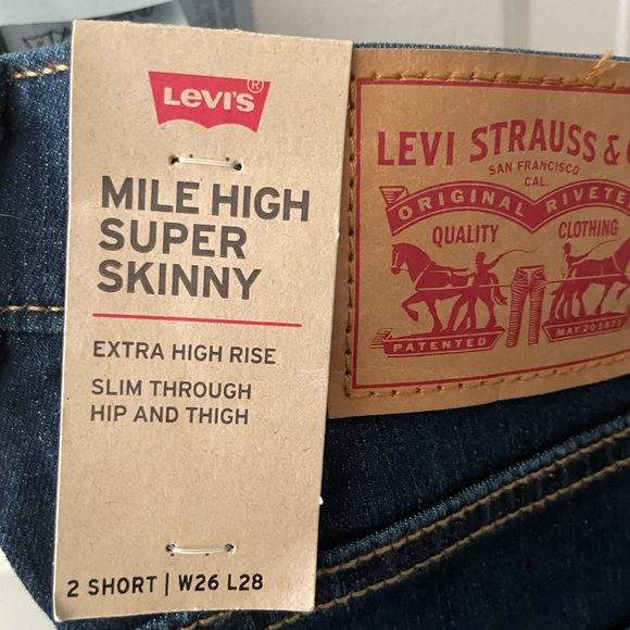 NWT - Levi's: a super skinny leg and ultra high-rise fit. It’s new. - Picture 5 of 10